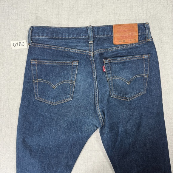 Levi's 501 Premium Jeans Mens 30x32 Blue Denim Straight Leg Button Fly - Picture 5 of 9